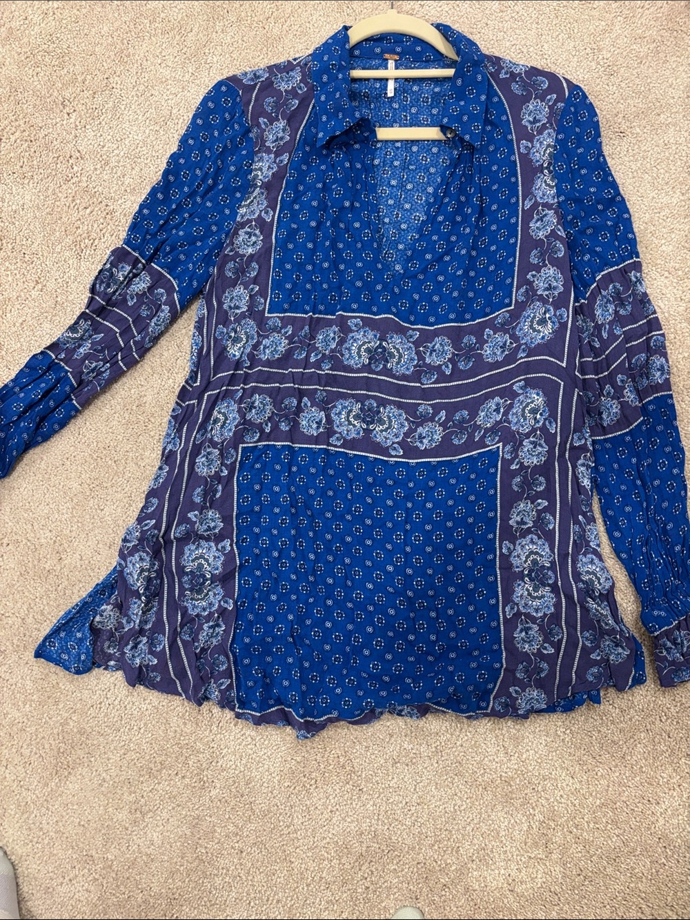 Free People cobalt Blue & Plum Floral medallion Patchwork Tunic rayon Top XS